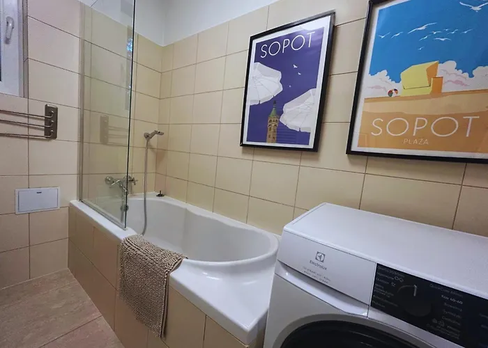 The Goose House By Mc * Sopot